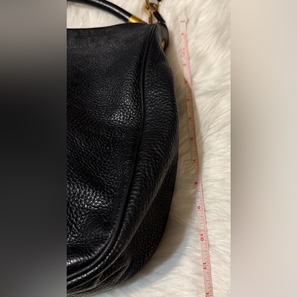 Marc Jacobs Hobo Black Pebbled Leather Bag with Gold Hardware - Picture 11 of 13